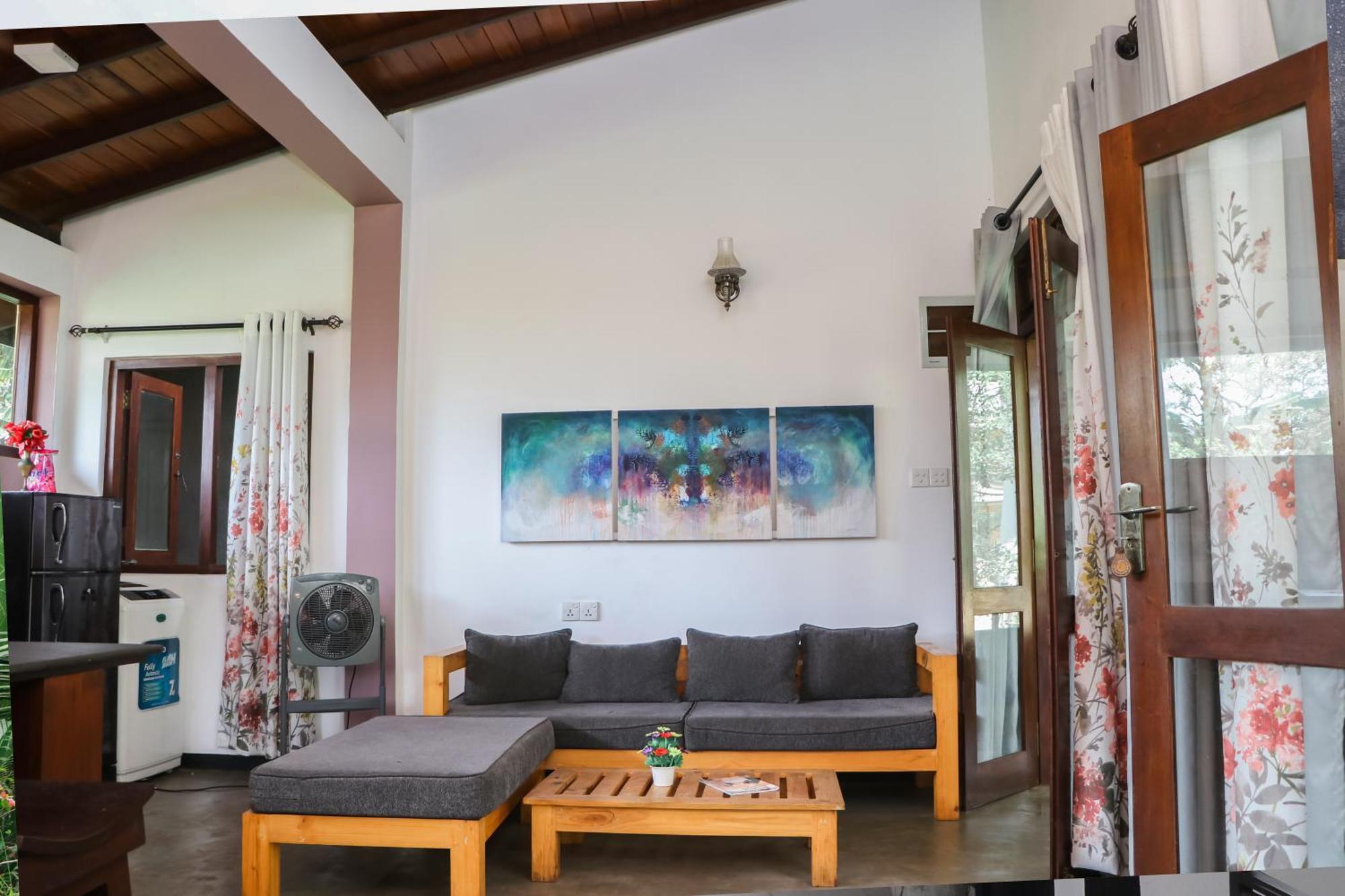Villa A & A Hikkaduwa Esterno foto